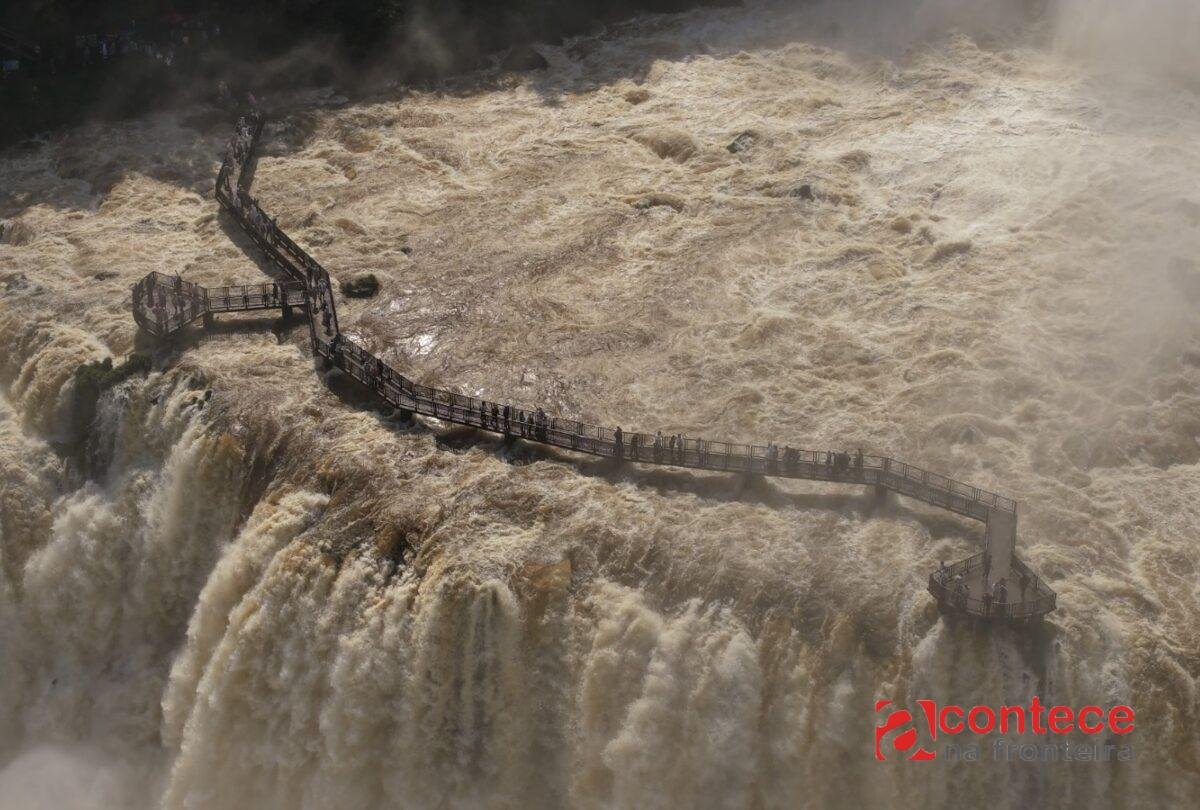 Cataratas do Iguaçu registram vazão recorde em 2026
