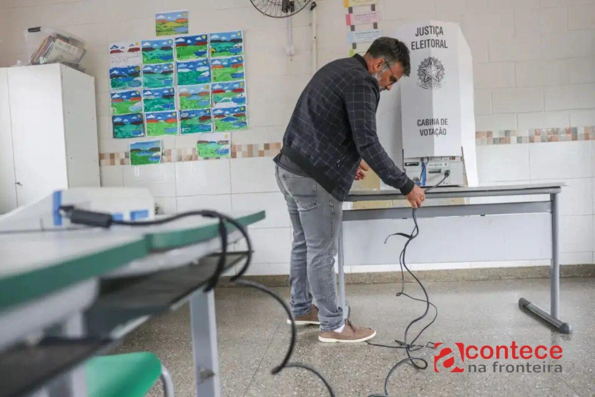 Urna eletrônica completa 30 anos de eficiência no Brasil