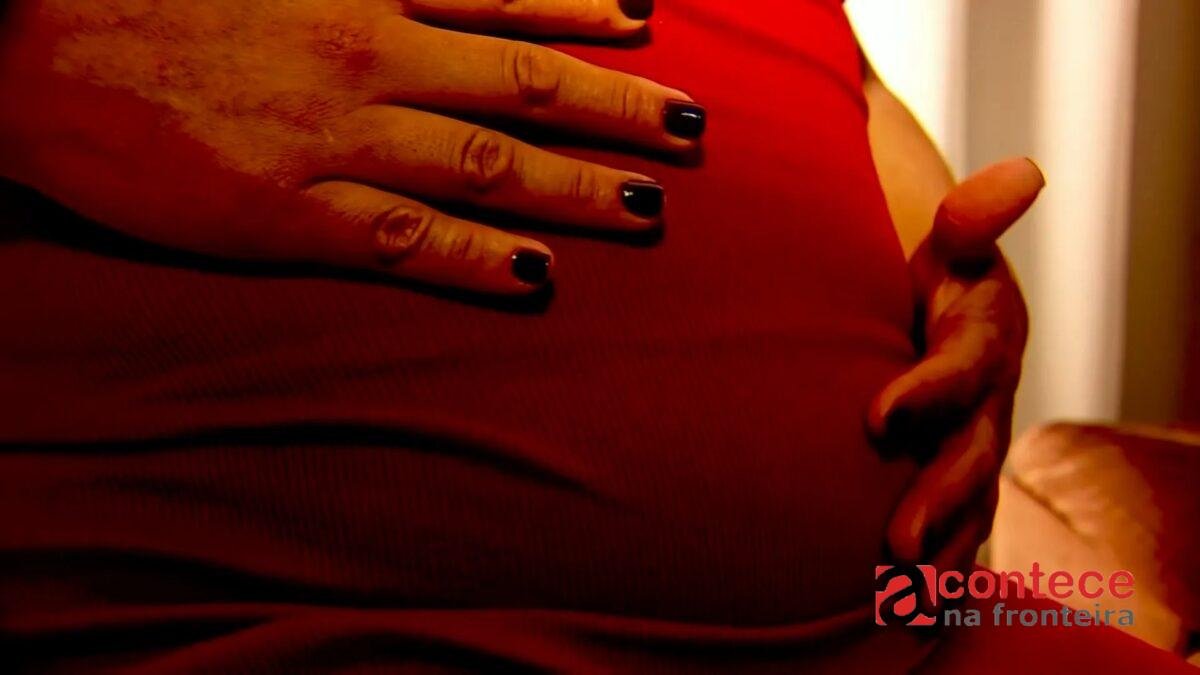 Paraná aprova lei que exige hospitais notificarem casos de aborto