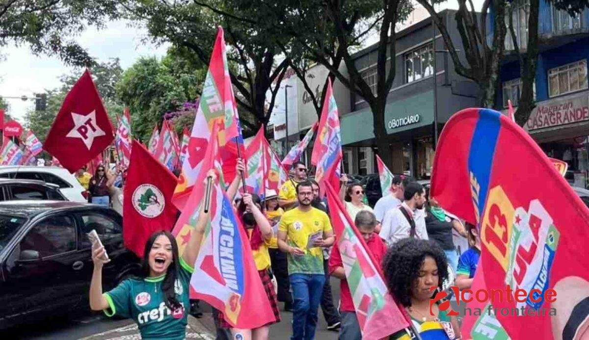 Ato pró-Lula em Foz do Iguaçu agita campanha de 2026