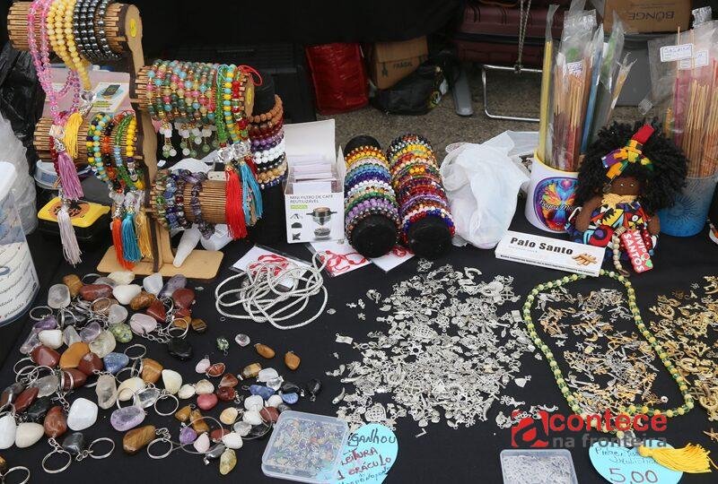 Feira em Curitiba apoia pequenos empreendedores locais
