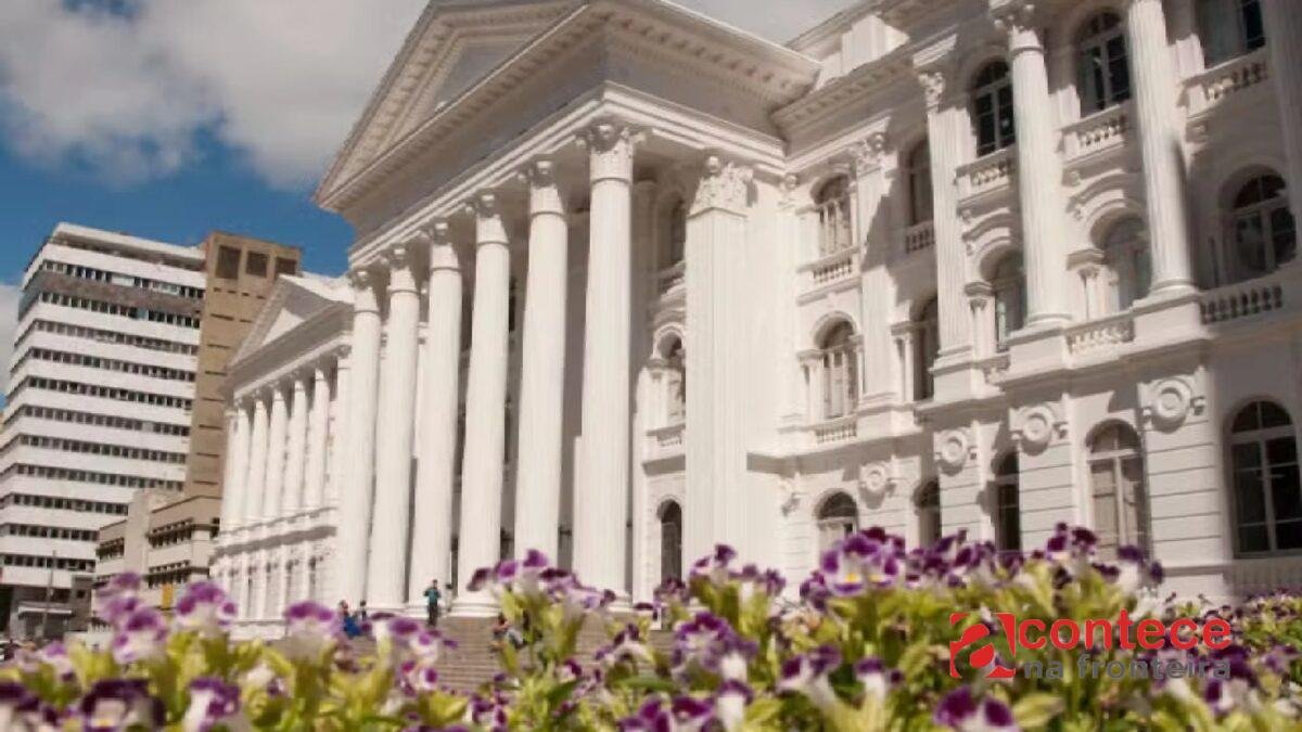 UFPR oferecerá 920 vagas para alunos da rede pública via Prova Paraná Mais