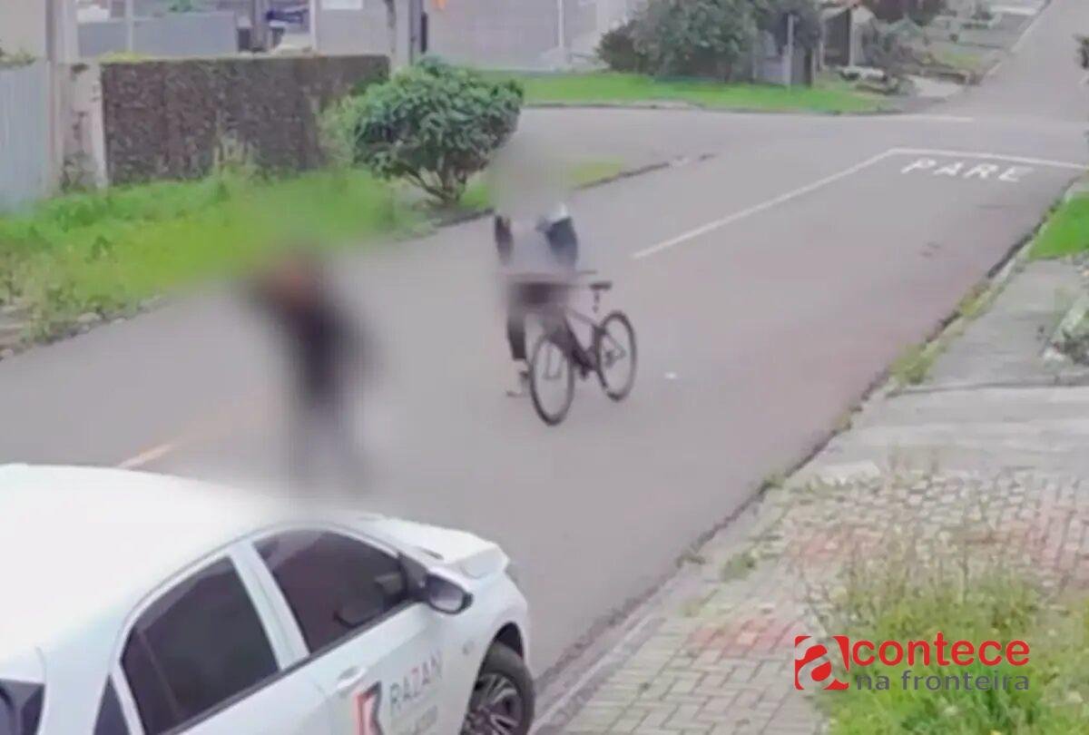 Homem toca em parte íntima enquanto segue jovem em Curitiba