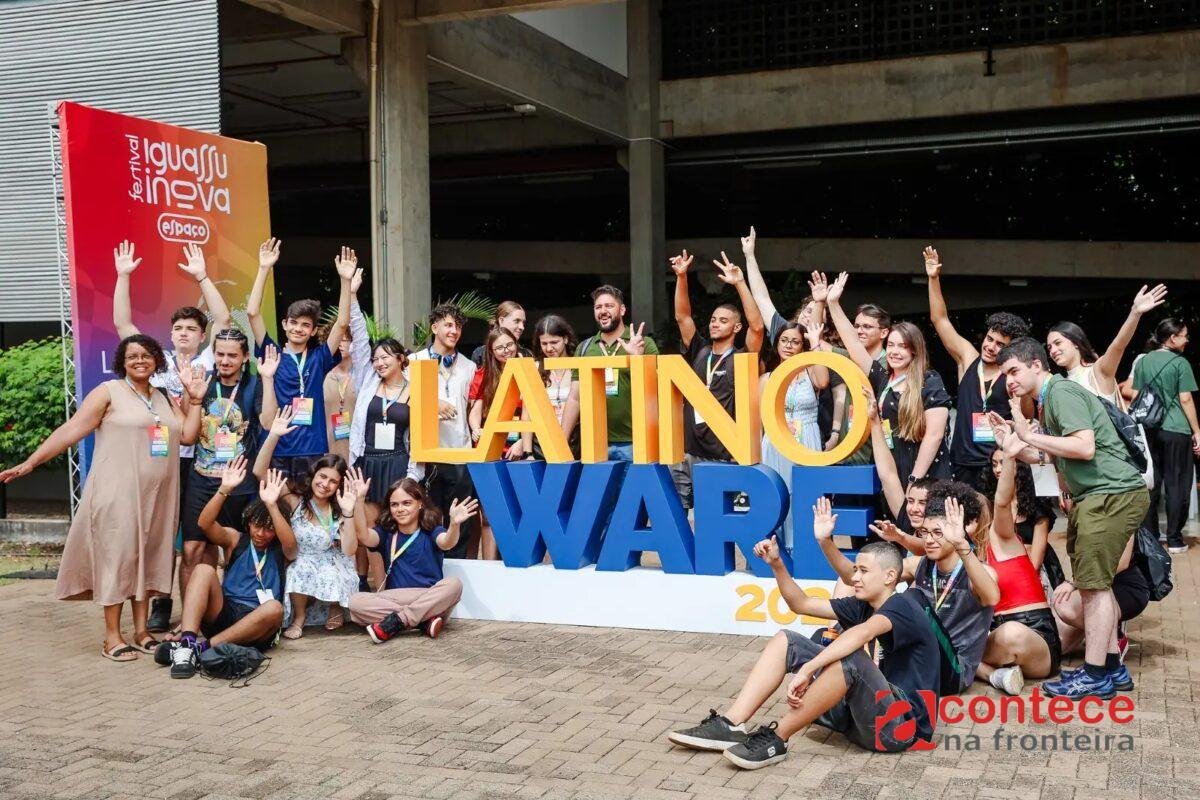 Latinoware 2026 confirma presença de Jon “Maddog” Hall e debate IA e segurança digital em Foz do Iguaçu