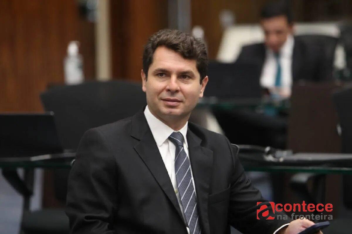 Qual é o número de Alexandre Curi (Republicanos) para o Senado no Paraná?