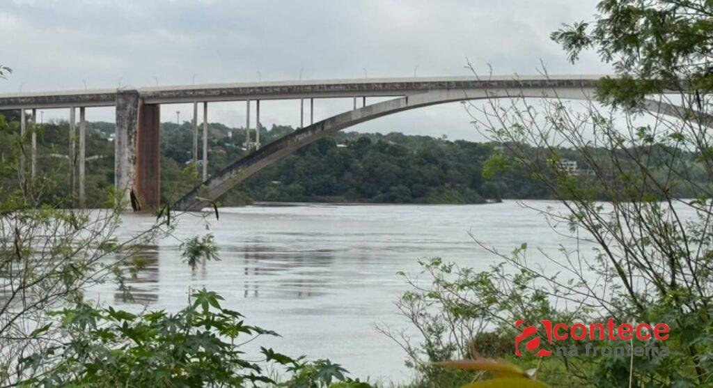 Cheia histórica dos rios Iguaçu e Paraná em Foz do Iguaçu