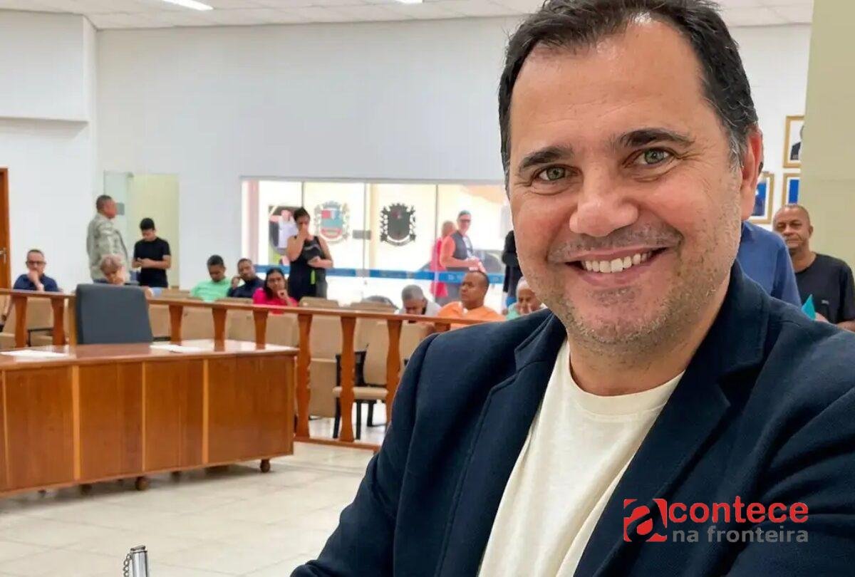 Secretário de Queimados (RJ) morre baleado em abordagem da PM