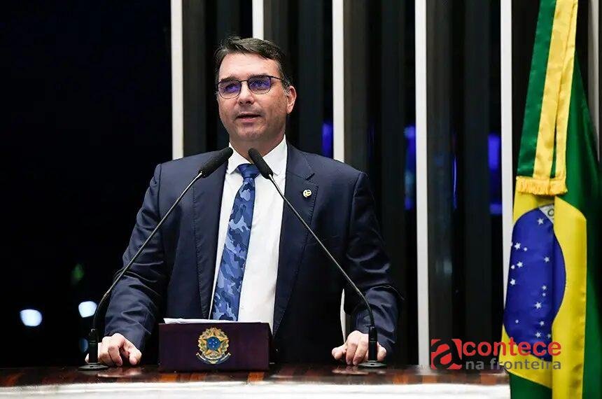 Alerta na fronteira: suposta fuga de Flávio Bolsonaro agita Argentina