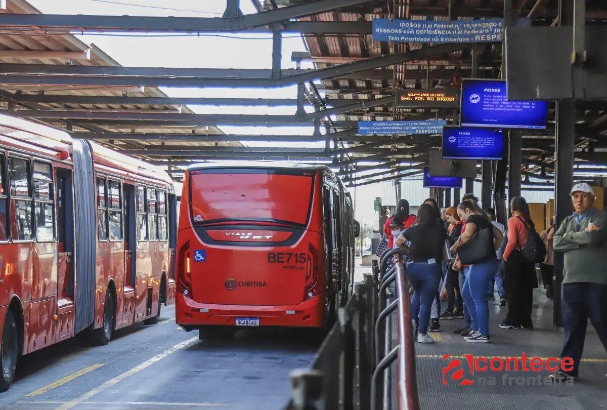 TCE paralisa licitação dos ônibus de Curitiba por conflitos