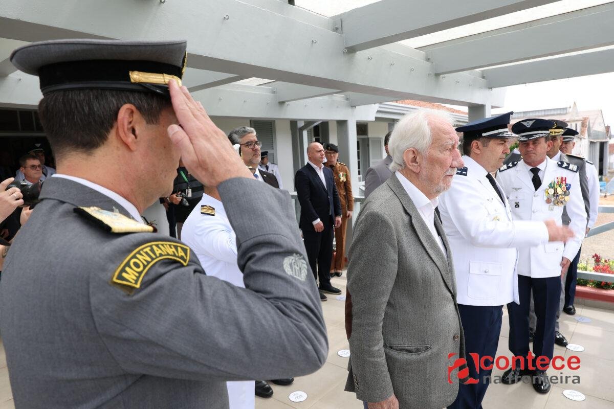 Vice-governador celebra Dia do Aviador e 14-bis em Curitiba